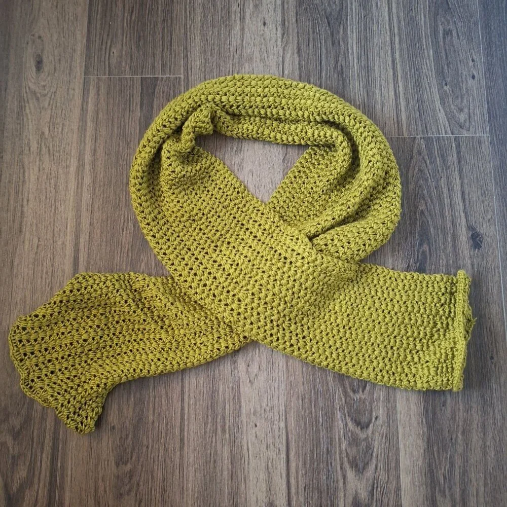 New Handknit Bundle - 2 Scarfs 3 Beanies Soft Warm Winter Fall Cottage Streetwea